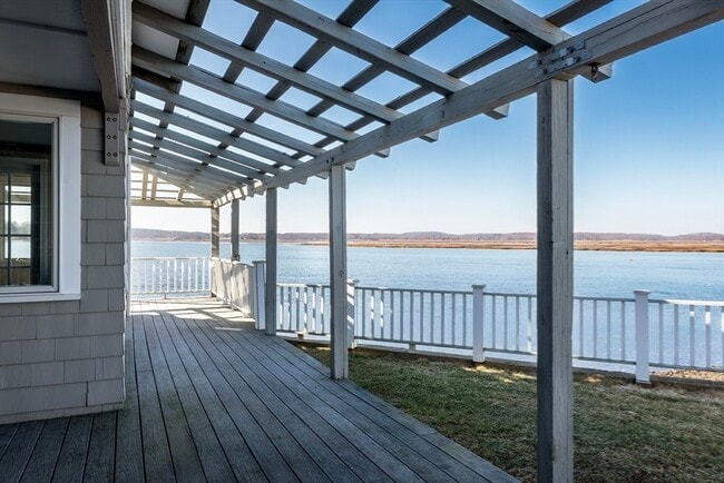 Building Photo - 33 Eagle Hill Rd