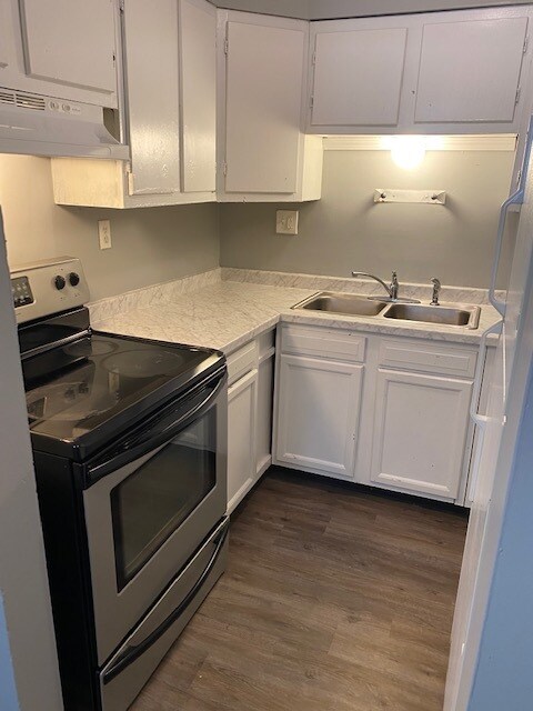 Building Photo - 6506 Hackel Dr