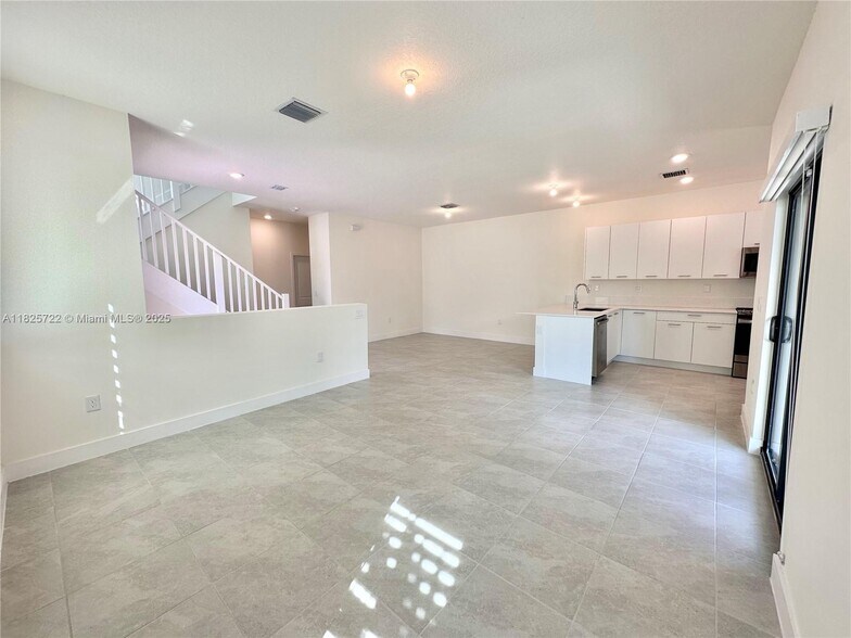 Building Photo - 8317 NW 45th St