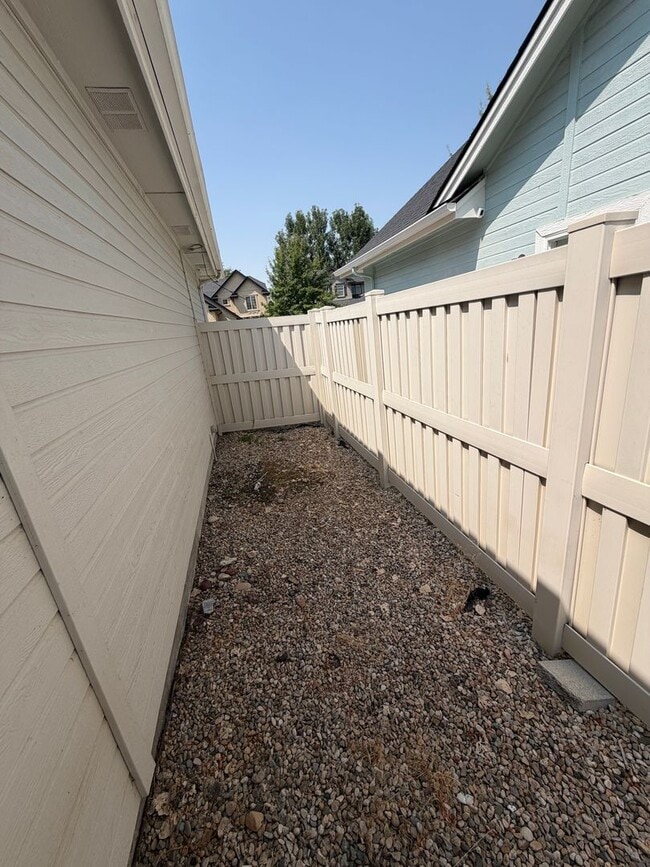 Building Photo - 3024 N Christian Way