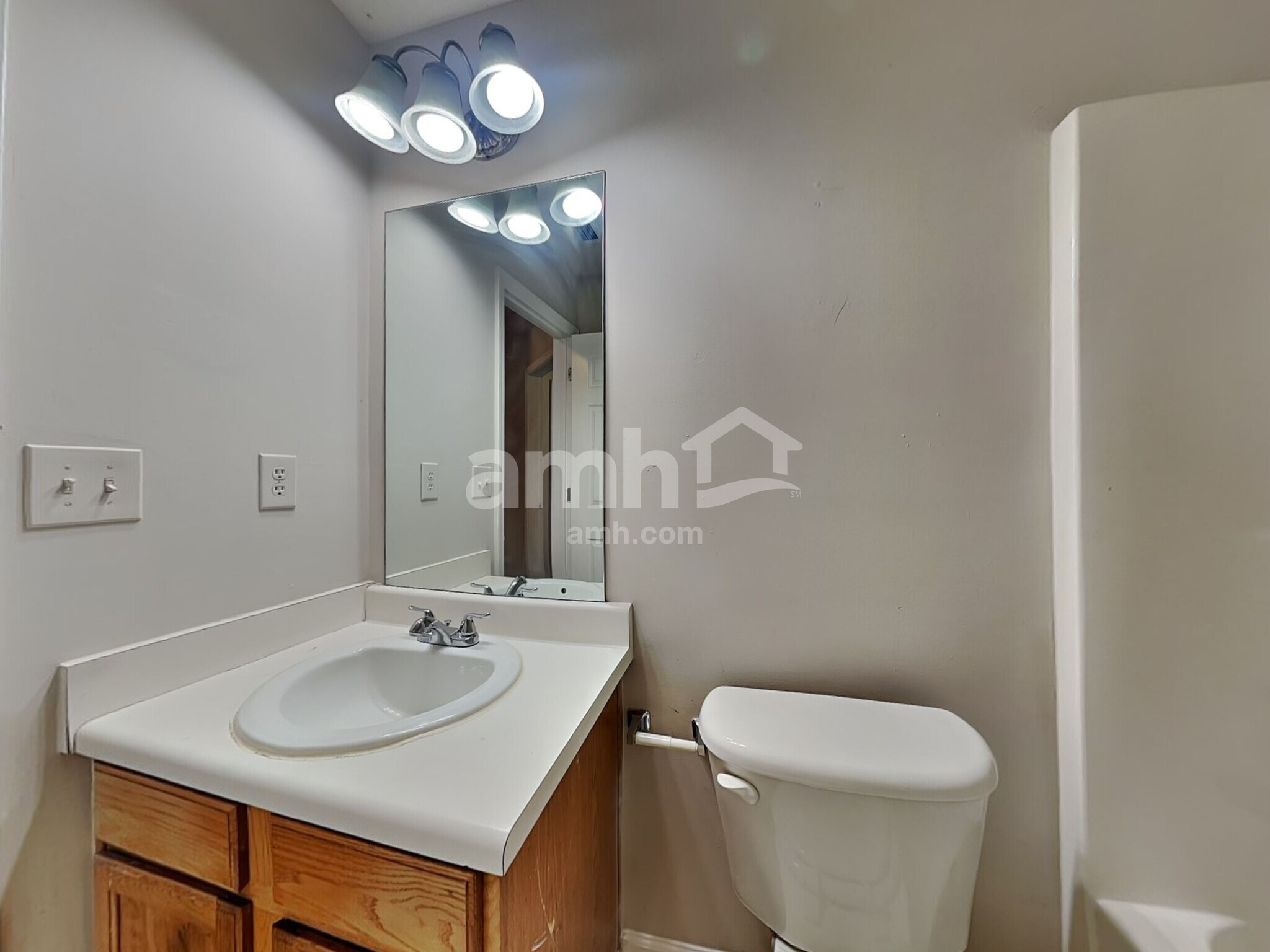 Building Photo - 4272 Round Stone Trl