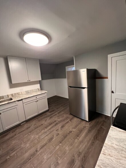 Building Photo - 21 Pearl St