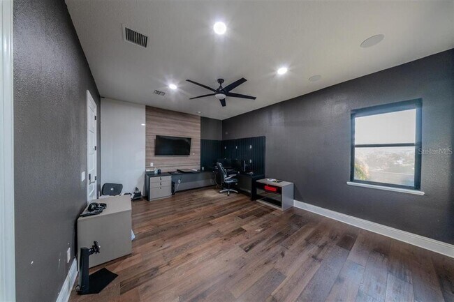 Building Photo - 4303 Isabella Cir