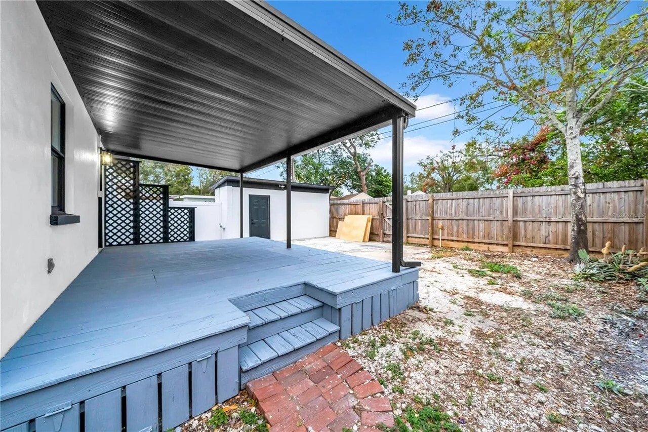 Building Photo - 3033 28th St N