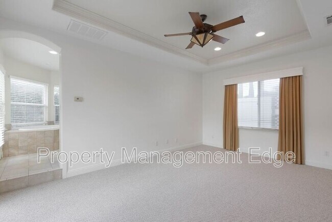 Building Photo - 38265 Birch Ct