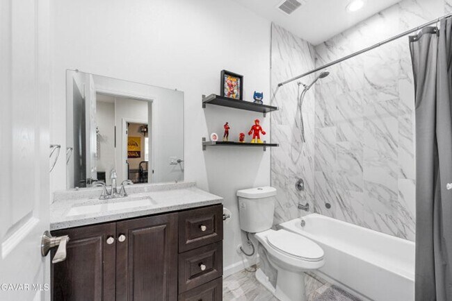 Building Photo - 4Bdrm+Bonus Can Be a 5th Bdrm, 2.5 Bath Home Available Now...$2500 Monthly Rent