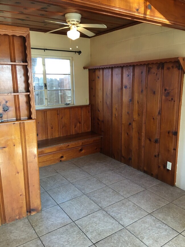 Building Photo - 1 Bedroom House in Marysville! AVAILABLE NOW!!