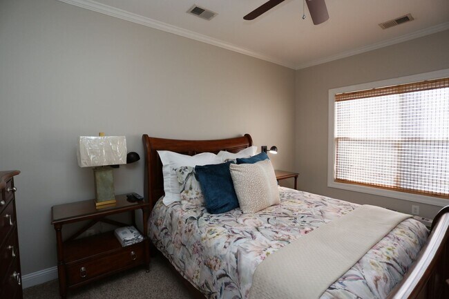 Building Photo - Furnished 2 Bedroom Townhome in Pooler