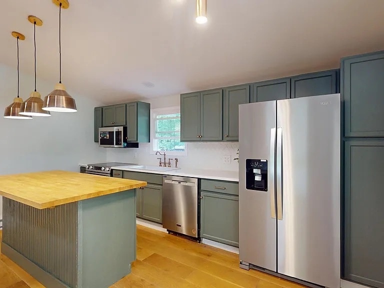 Building Photo - 107 Hickory Rd