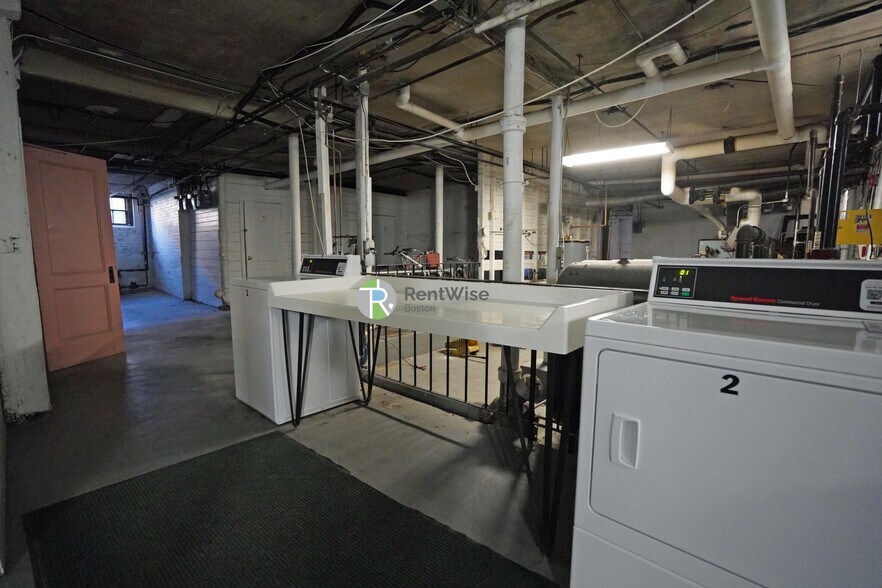 Building Photo - 19 Vinal St