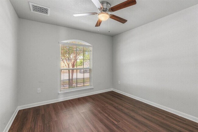 Building Photo - 825 Heritage Springs Trail