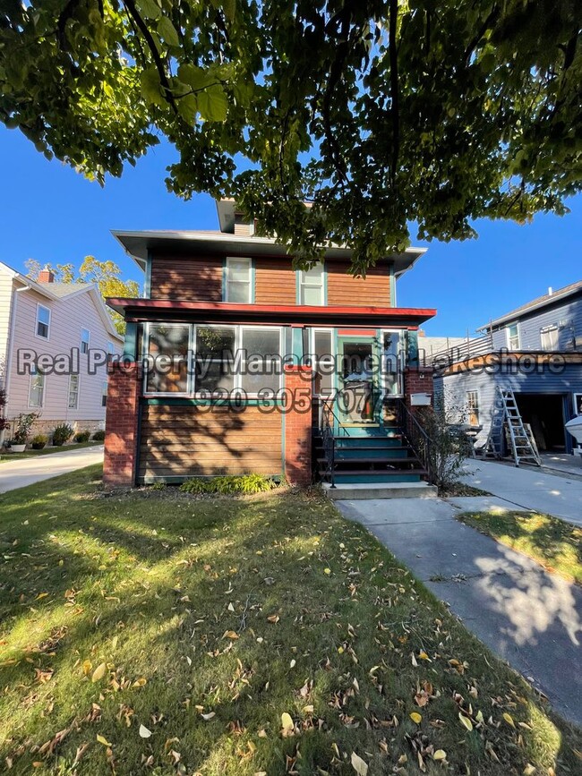 Primary Photo - Fully Furnished House - Six or Twelve Mont...