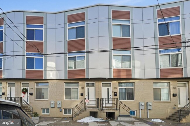 Building Photo - 1728 Ingersoll St