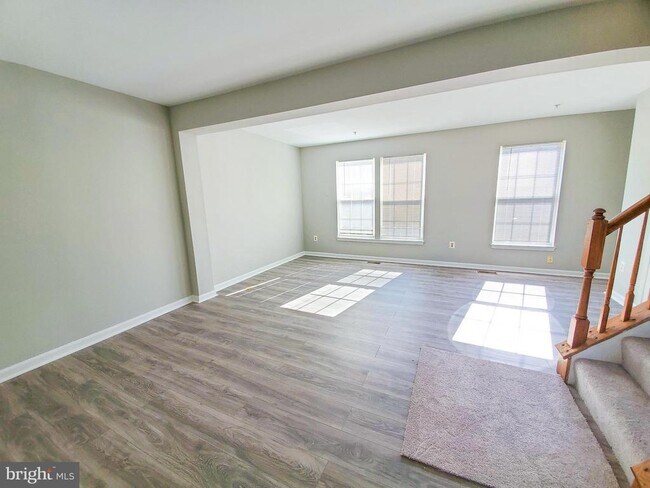 Building Photo - 7130 Fox Harbor Way