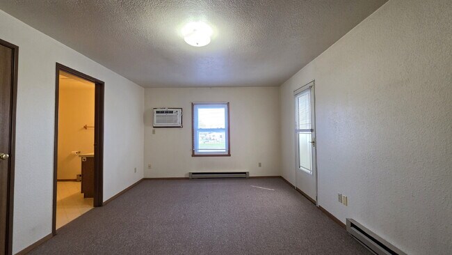 Building Photo - "Charming Upper Studio in Kimberly: "