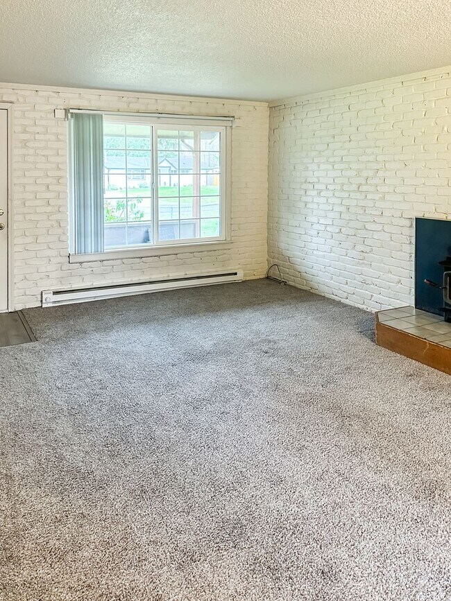 Building Photo - 10312-14 13th St Ct E