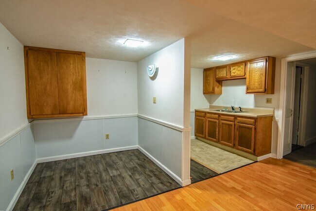 Building Photo - 311 Swansea Ave