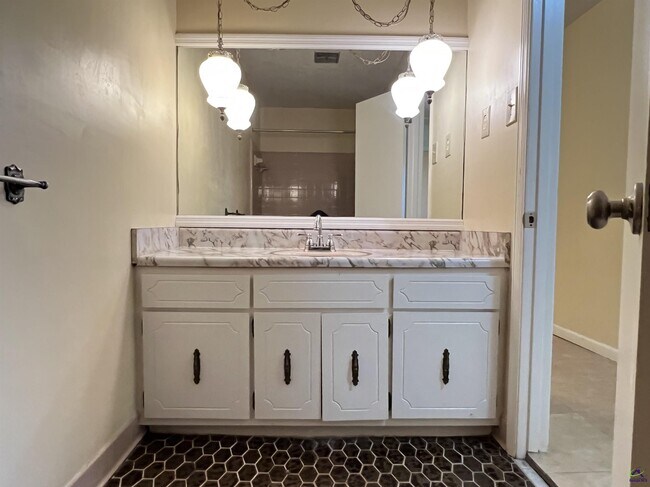 Building Photo - 3700 Dean Dr