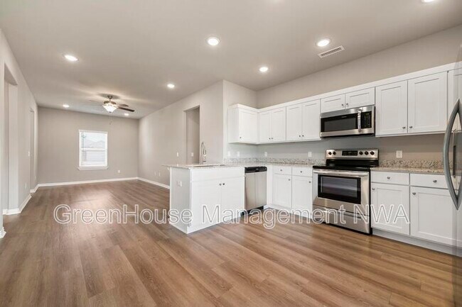 Building Photo - 210 Williams ct