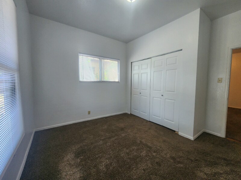 Building Photo - 1637 Cedar St