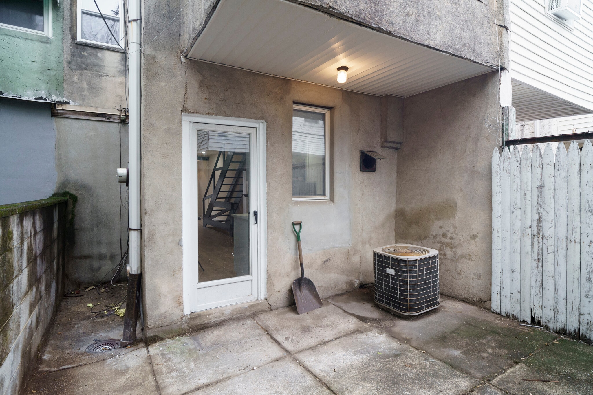 Building Photo - 2529 S Camac St