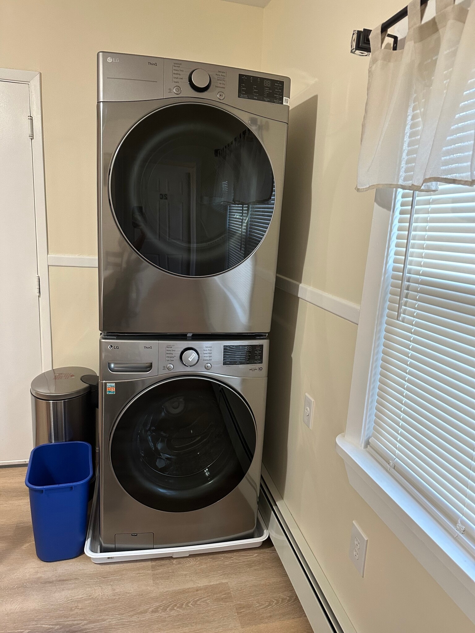 Washer/Dryer - 21 Radcliffe Ave