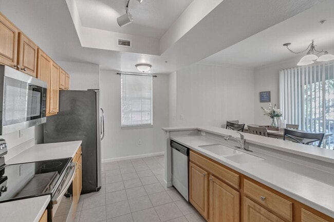 Building Photo - 10075 Gate Pkwy N