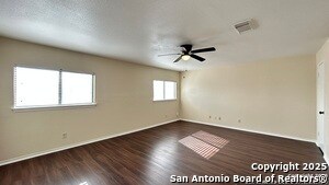 Building Photo - 8018 Chestnut Gate Dr