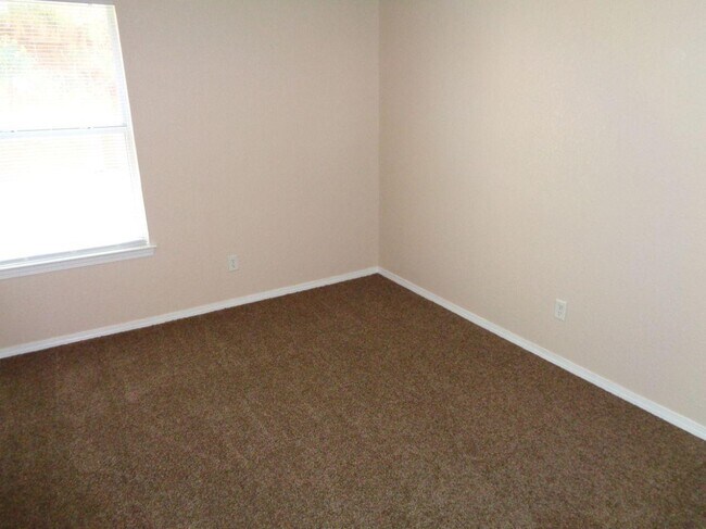 Building Photo - 3096 Tierra Bowles Dr