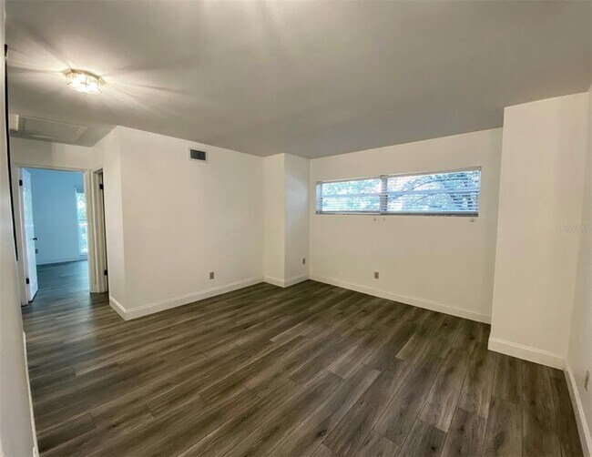 Building Photo - 1506 S Bay Villa Pl