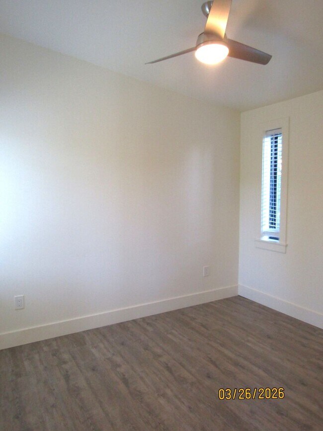 Building Photo - 6127 Old Redwood Hwy