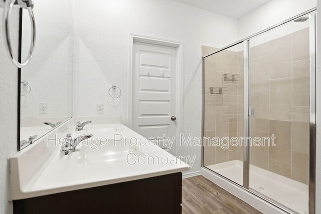 Building Photo - 13250 Hagerd Lp