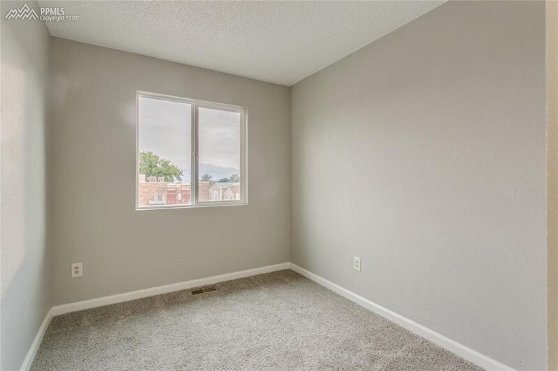 Building Photo - 1834 Lanka Ln