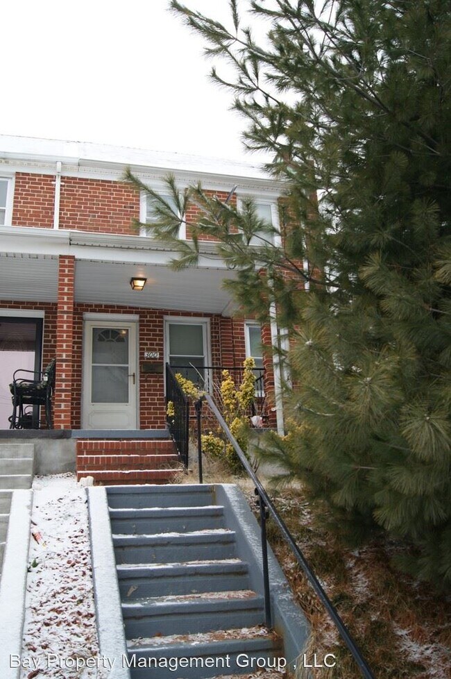 3 br, 1.5 bath House 300 Kane Street 300 Kane St Baltimore MD 21224 Apartment Finder