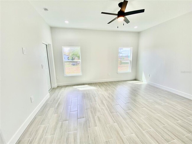 Building Photo - 10002 Massey St