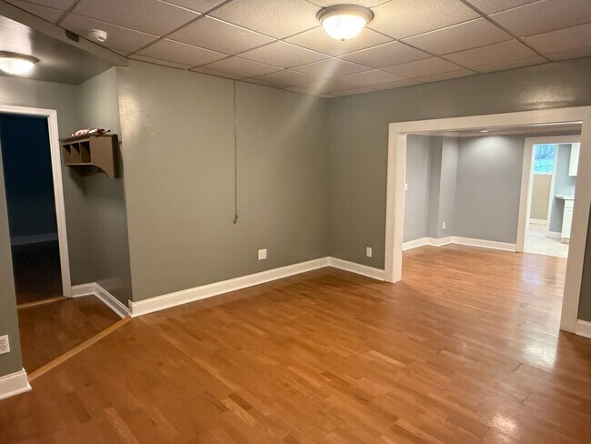 Building Photo - Very nice home located in the Tree Streets - Walking distance to ETSU!