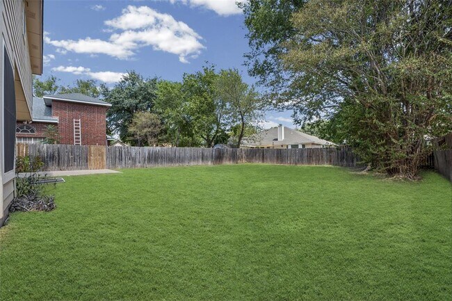 Building Photo - 2502 Cynthia Ct