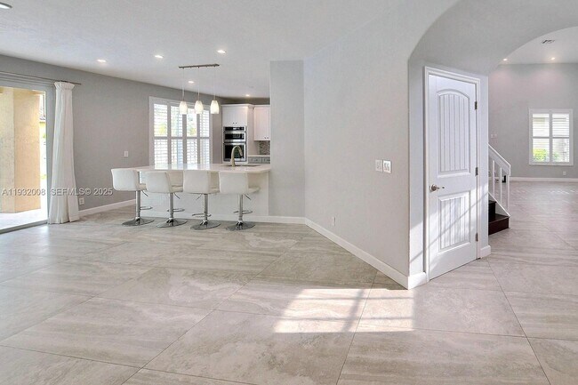 Building Photo - 4308 Diamond Terrace