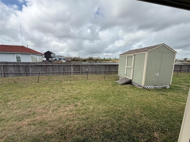 Building Photo - 2724 Avenue D
