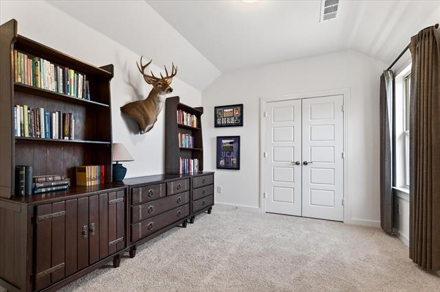 Building Photo - 1908 Elm Pl