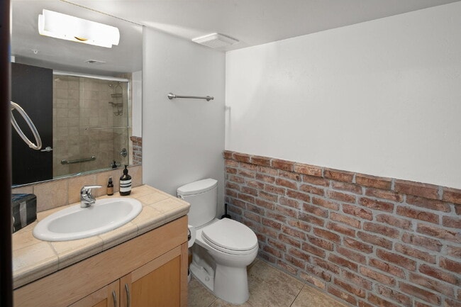 Building Photo - 1780 Kettner Blvd