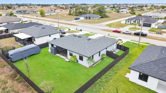 Building Photo - 221 Chiquita Blvd N