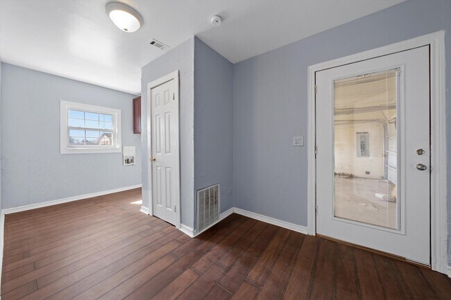 Building Photo - 117 Brookhaven Dr
