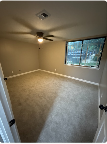 Building Photo - 3307 Huntley Sq Dr