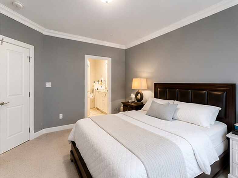 Building Photo - 12430 Ansin Circle Dr