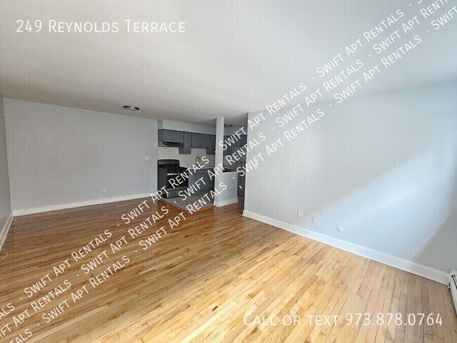 Building Photo - 249 Reynolds Terrace