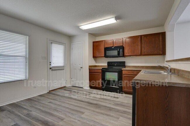 Building Photo - 10903 Dewlap Trail