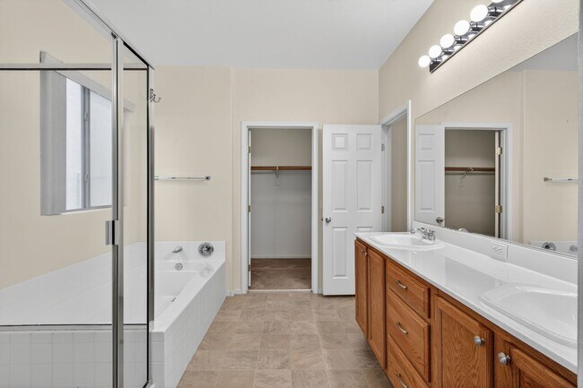 Building Photo - CORNER LOT 4-BEDROOM HOME + LOFT  WITH 3.5 BATHS AND 3-CAR GARAGE!