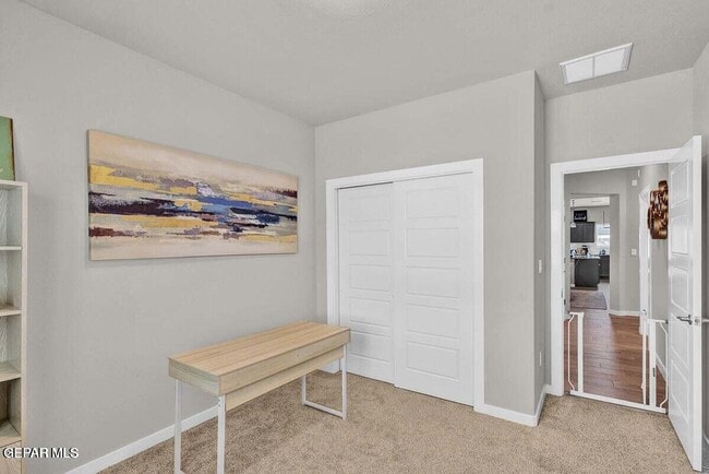 Building Photo - 172 N Manzanita Dr