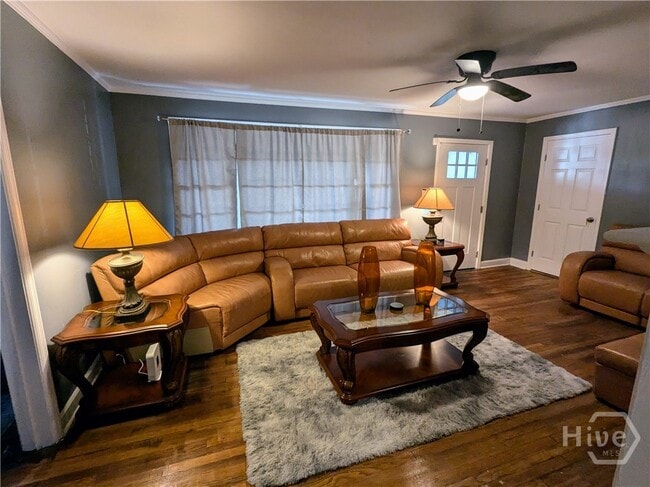 Building Photo - 614 E 37th St